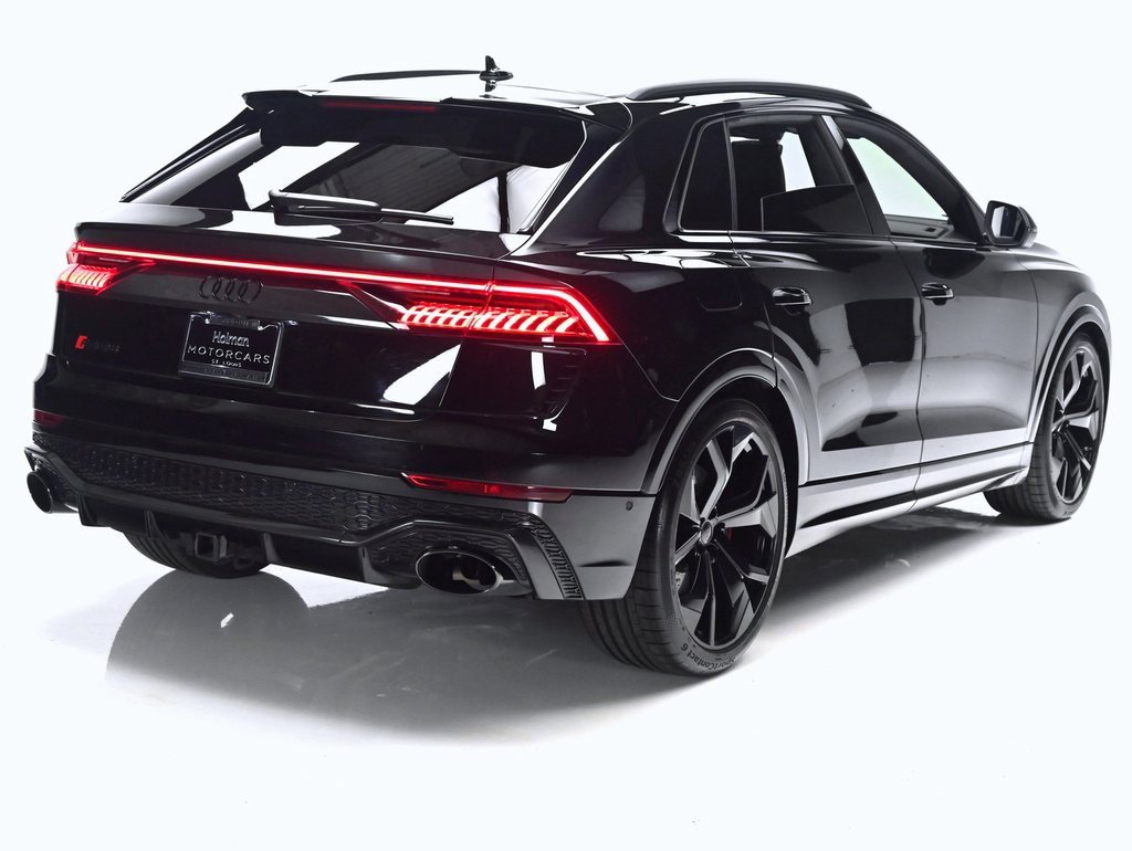 Used 2023 Audi RS Q8 4.0T image 6