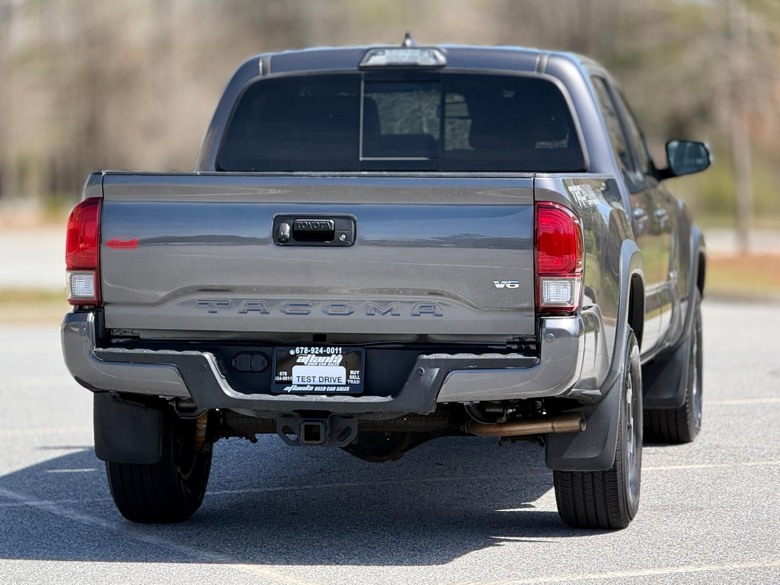 Used 2019 Toyota Tacoma TRD Off-Road w/ Technology Package image 6