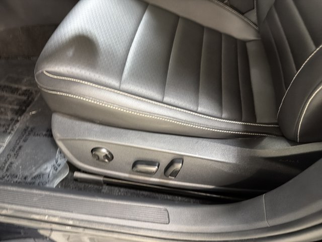 Certified 2024 Volkswagen Jetta SE FWD image 16