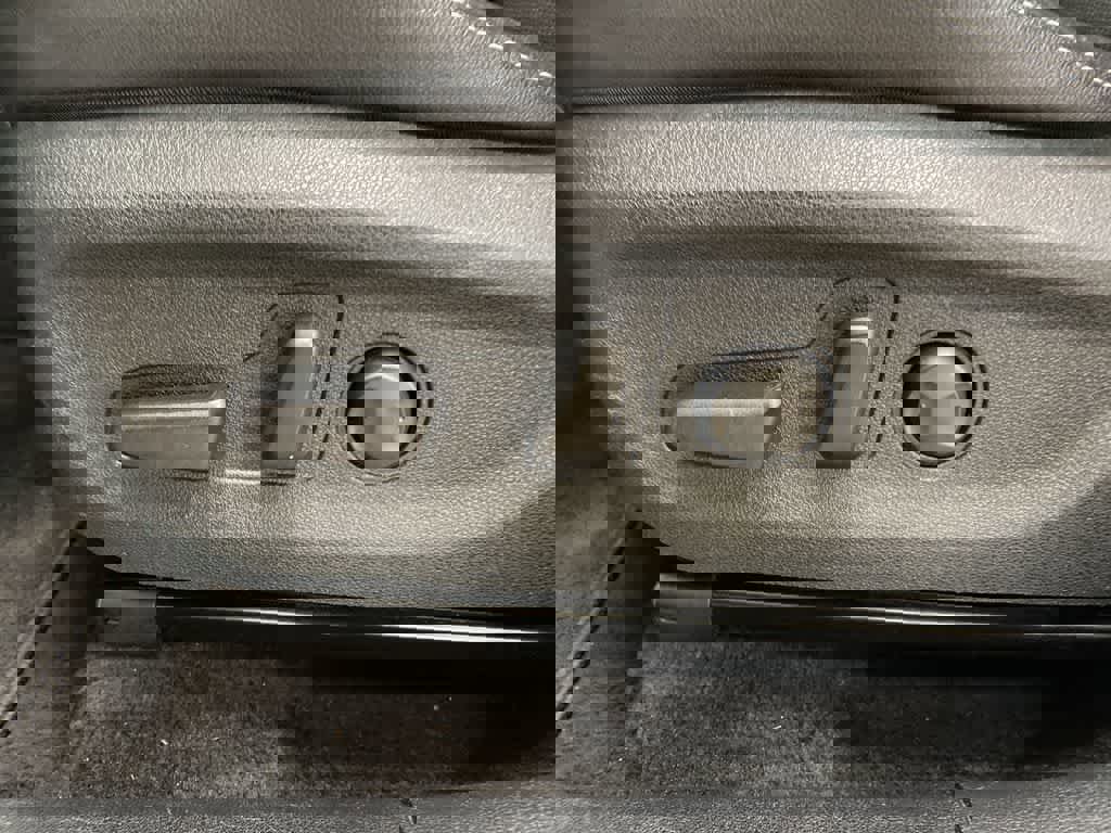 Used 2022 Kia Niro EX w/ Cold Weather Package image 16