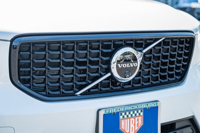 Used 2024 Volvo XC40 B5 Plus w/ Climate Package AWD/4WD image 10