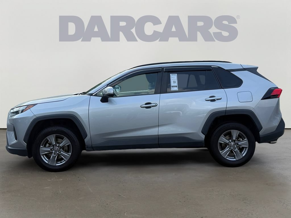 Used 2024 Toyota RAV4 XLE FWD image 4