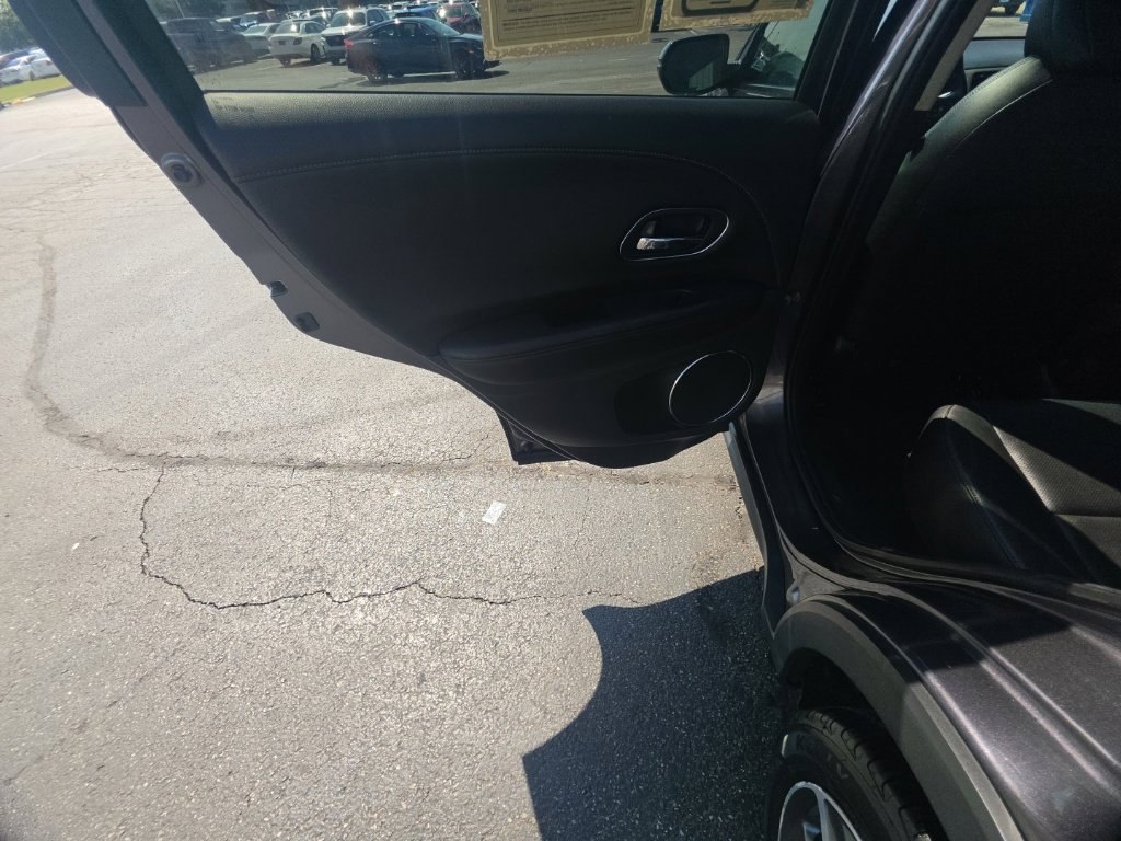 Used 2022 Honda HR-V EX-L image 25