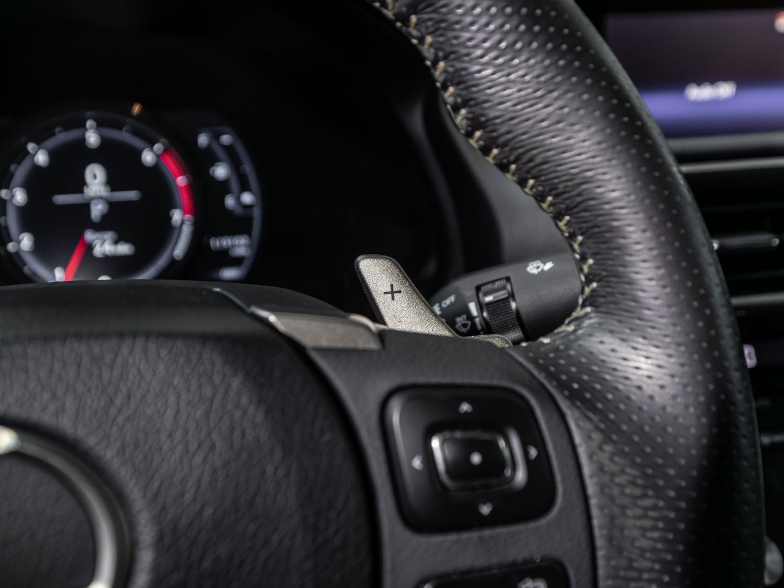 Used 2018 Lexus IS 300 F Sport w/ F Sport Package RWD image 8