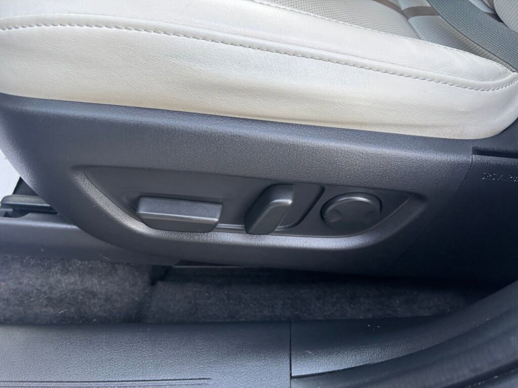 Certified 2024 MAZDA CX-90 Plug-In Hybrid w/ Premium Plus image 23