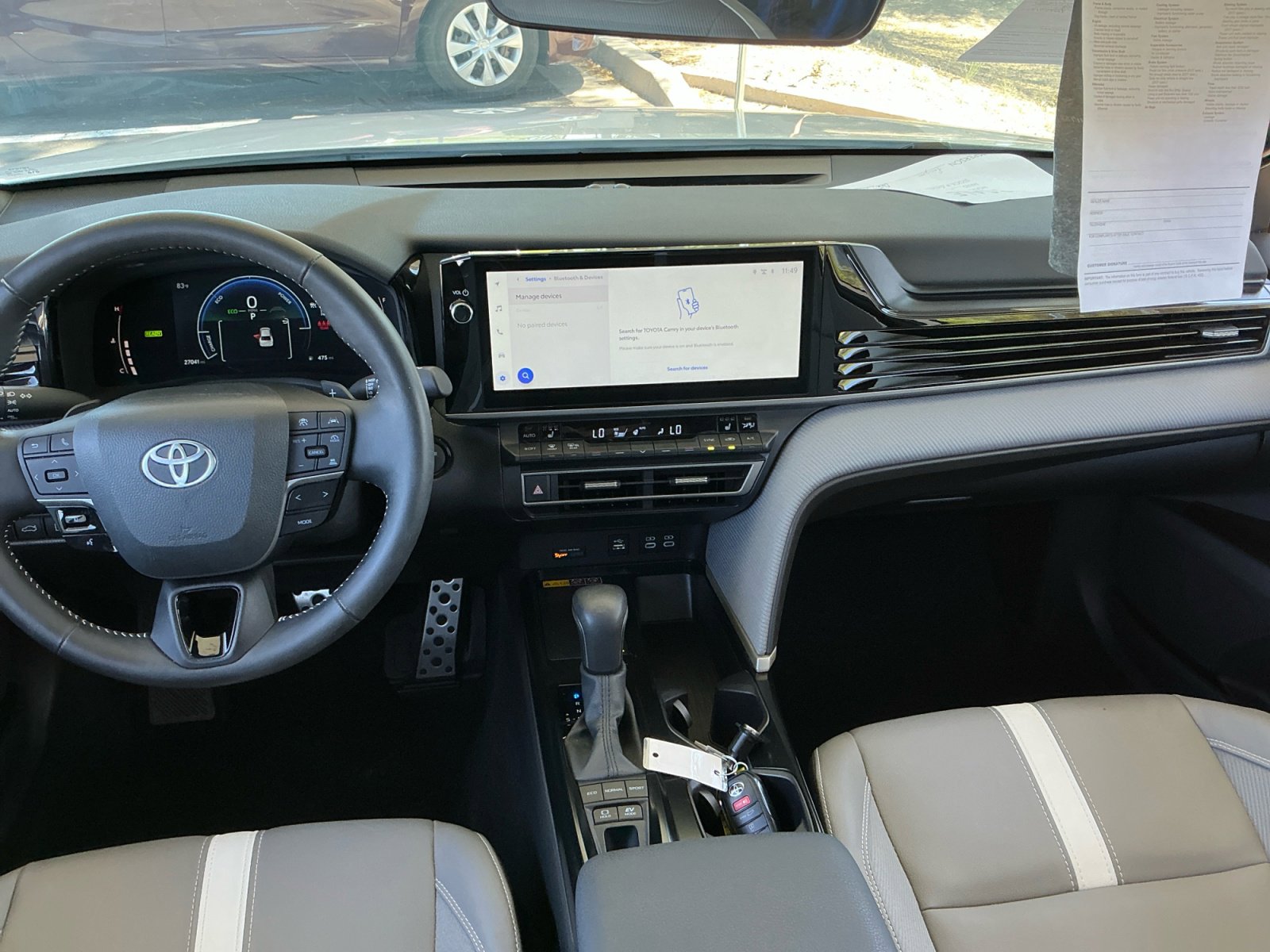 Used 2025 Toyota Camry SE image 20