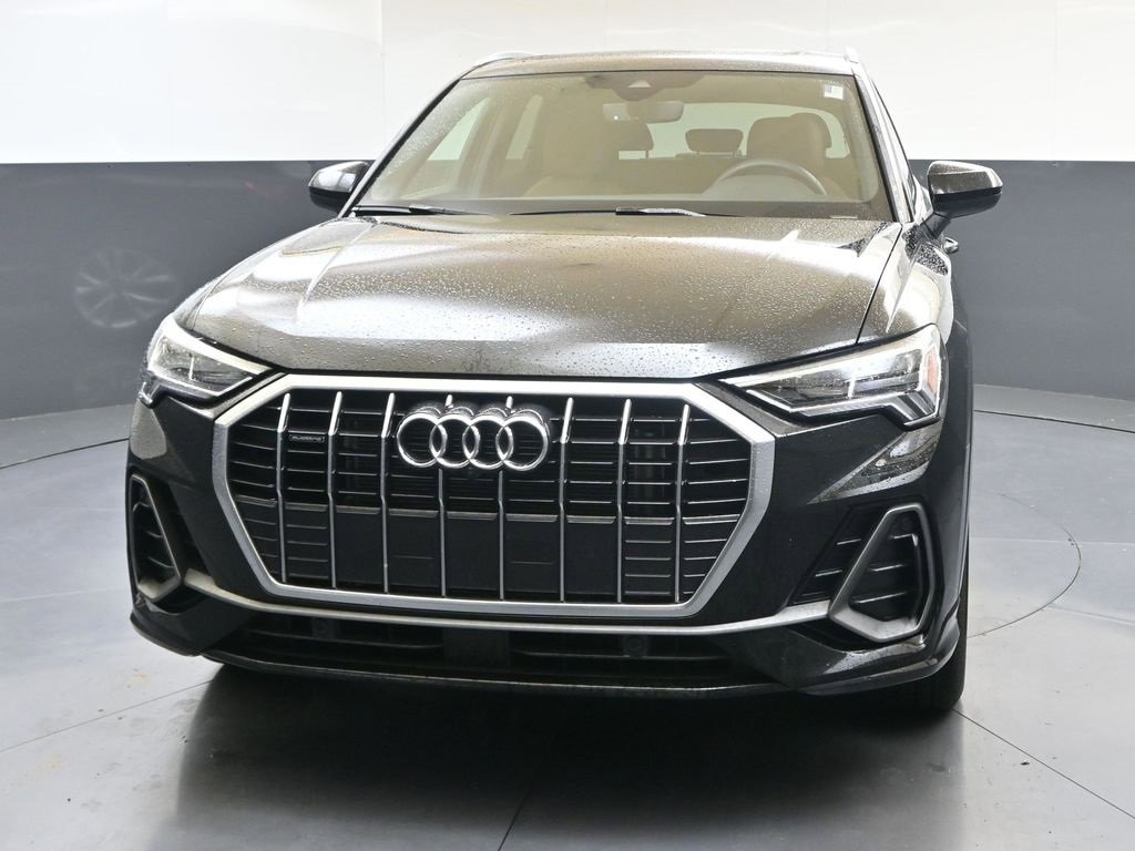 Certified 2025 Audi Q3 2.0T Premium Plus w/ Premium Plus Package image 1