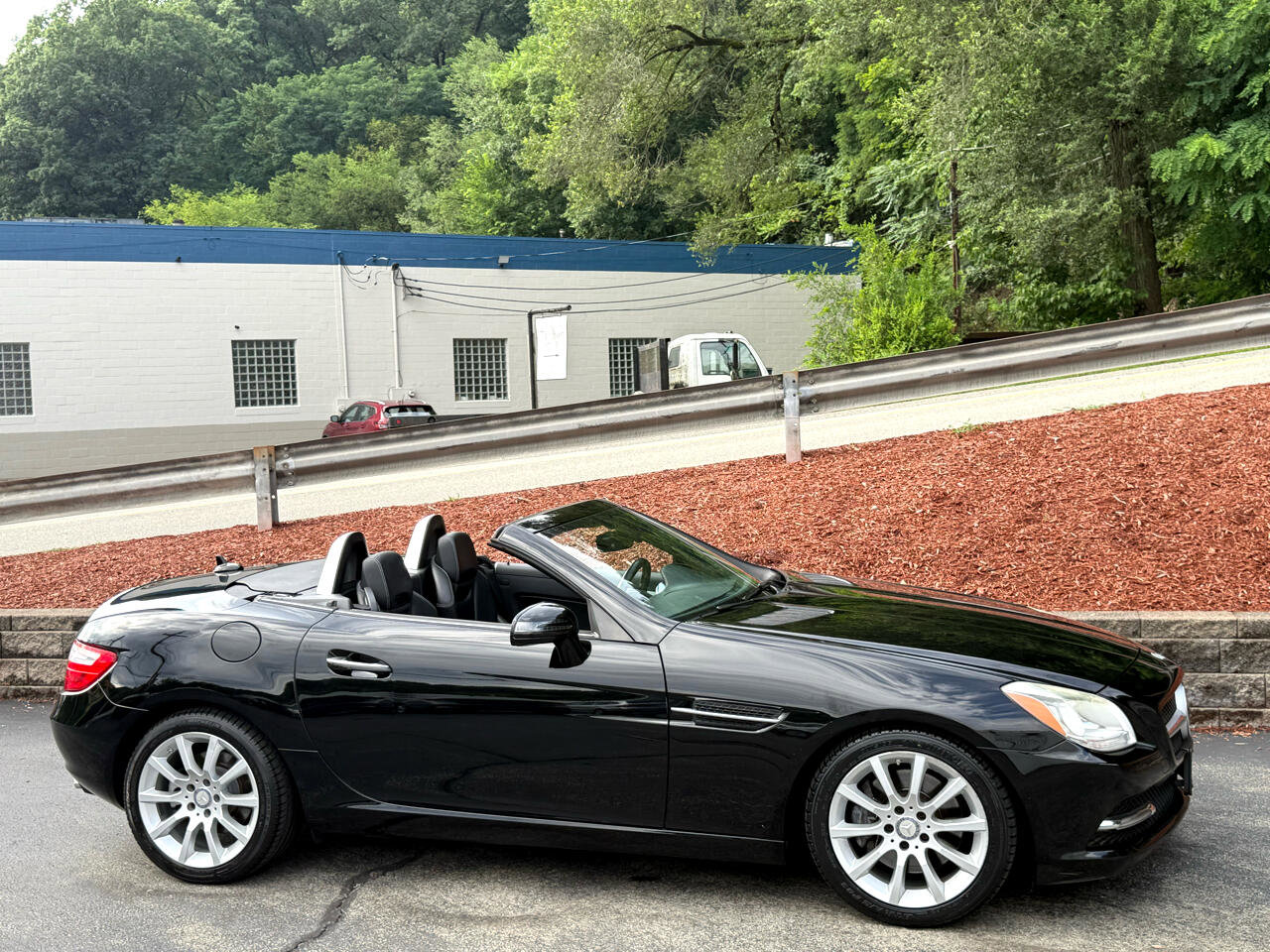 Used 2016 Mercedes-Benz SLK 300 image 14