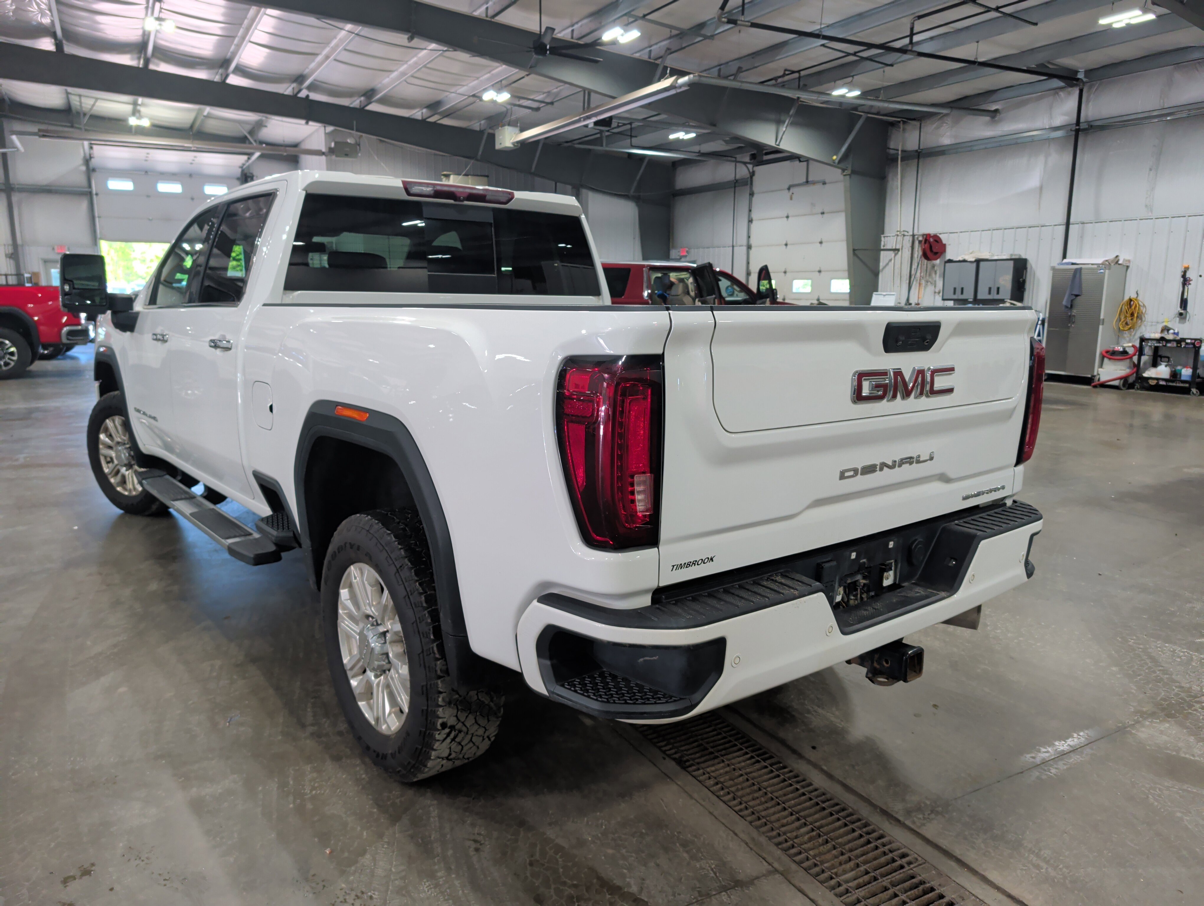 Used 2021 GMC Sierra 3500 Denali AWD/4WD image 4