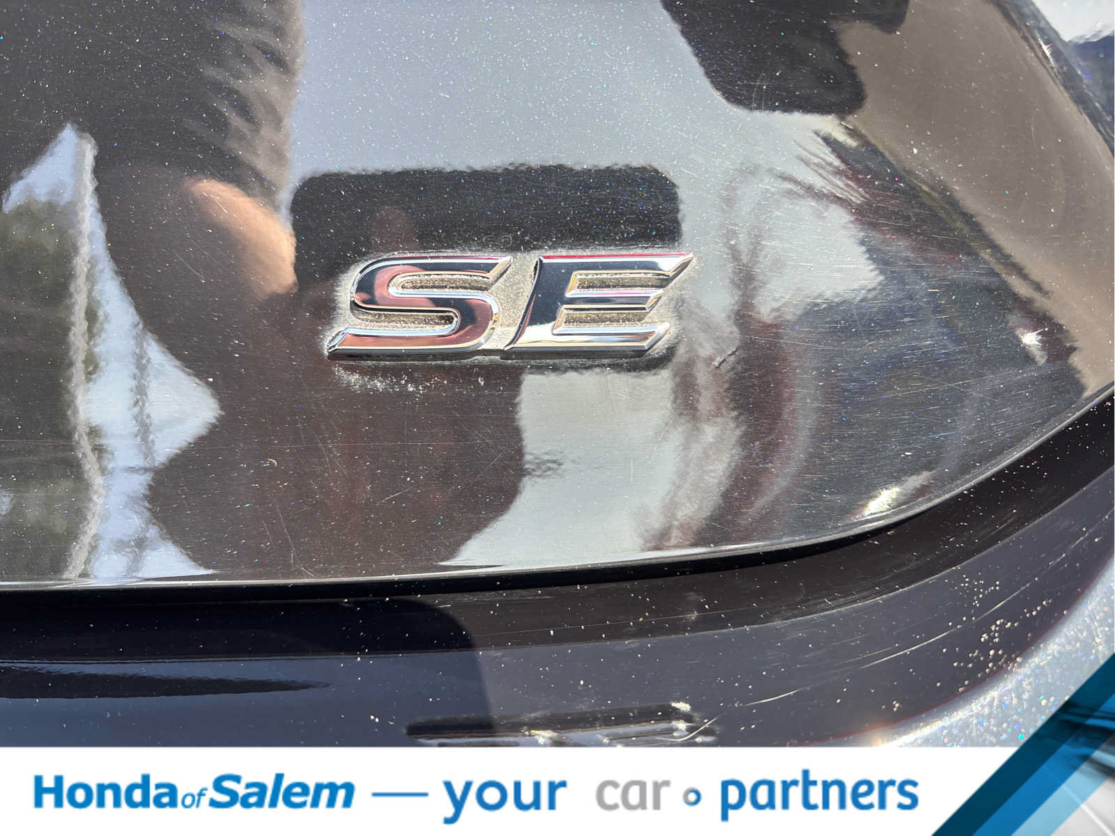 Used 2025 Toyota Camry SE FWD image 7
