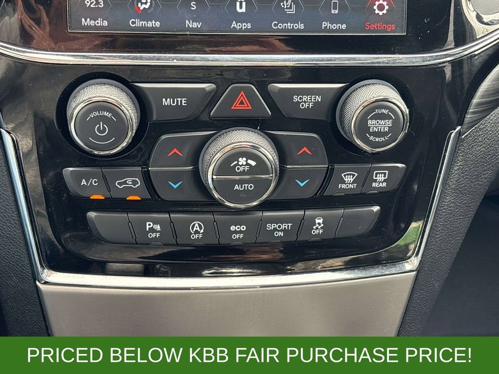 Used 2020 Jeep Grand Cherokee Altitude AWD/4WD image 25