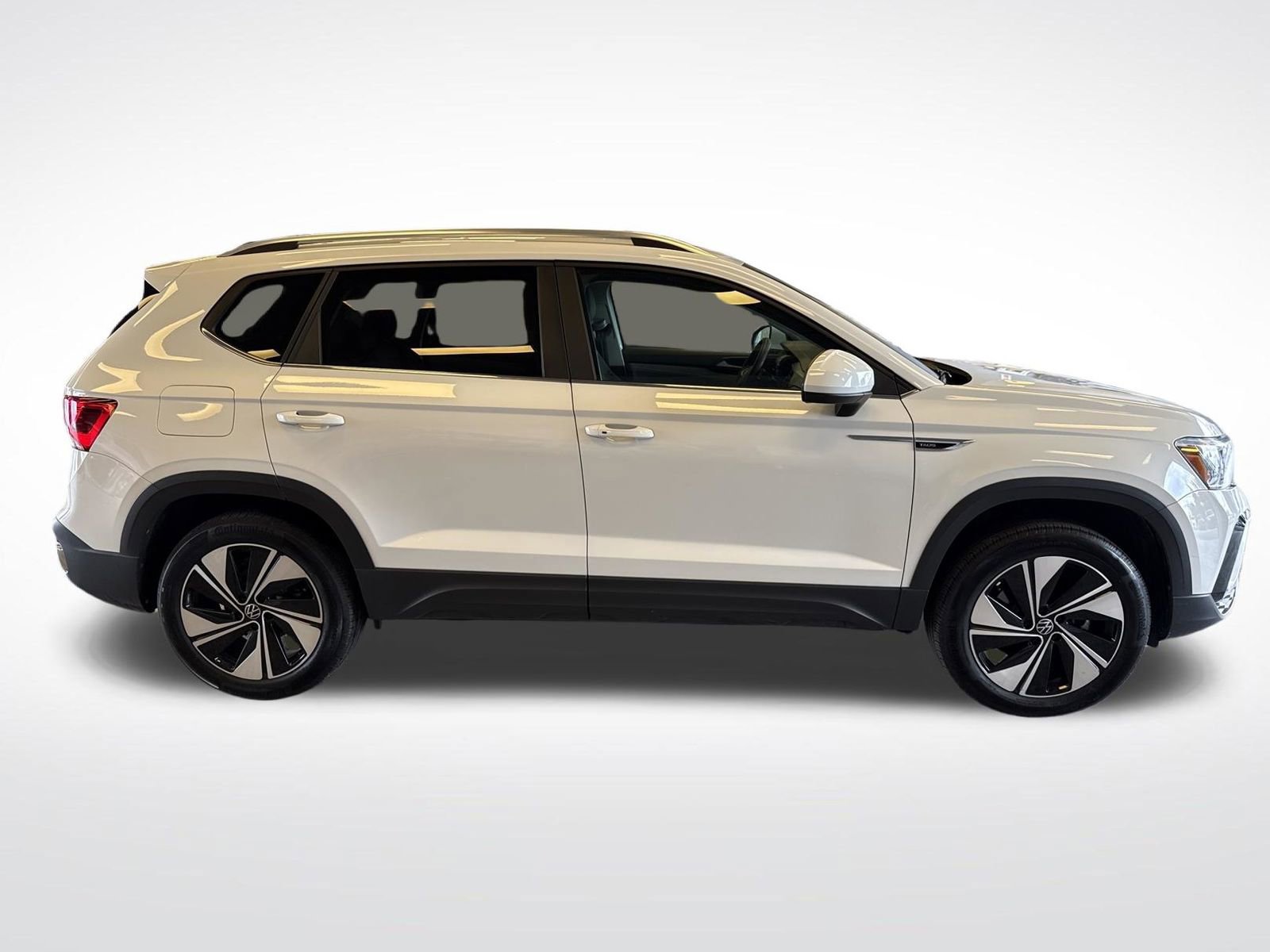 Certified 2024 Volkswagen Taos SE AWD/4WD image 7