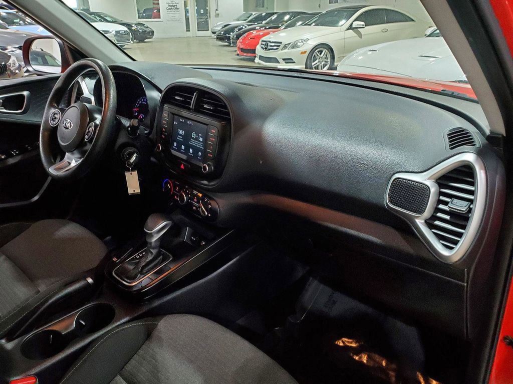 Used 2020 Kia Soul S image 14