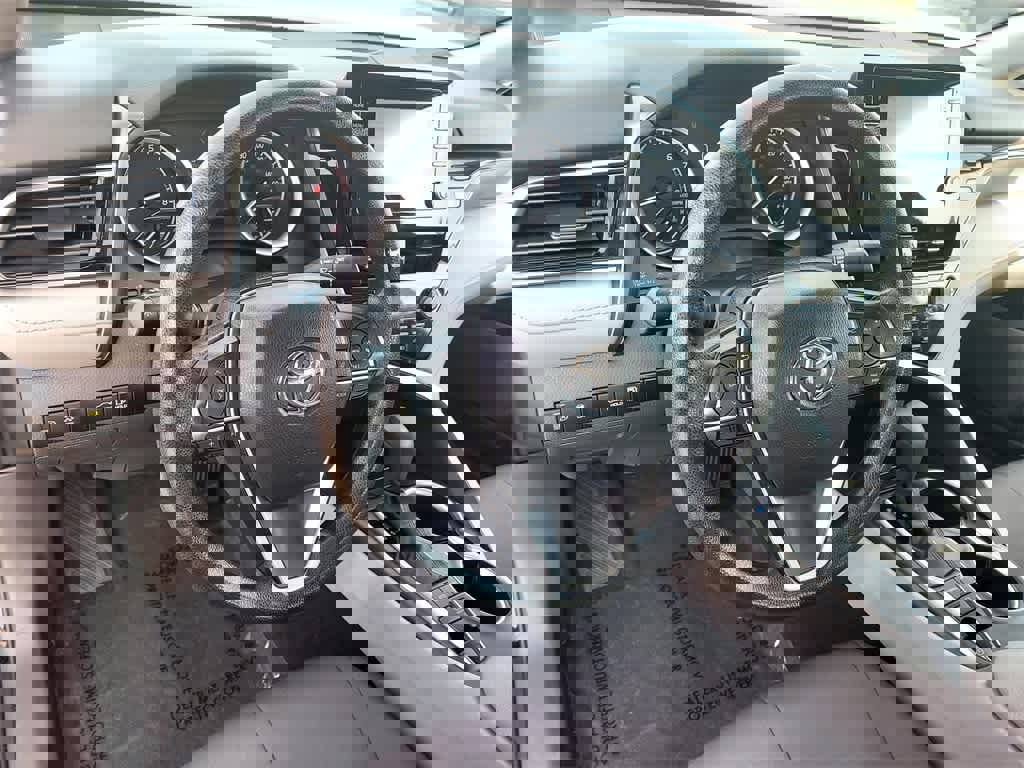 Used 2023 Toyota Camry LE image 9