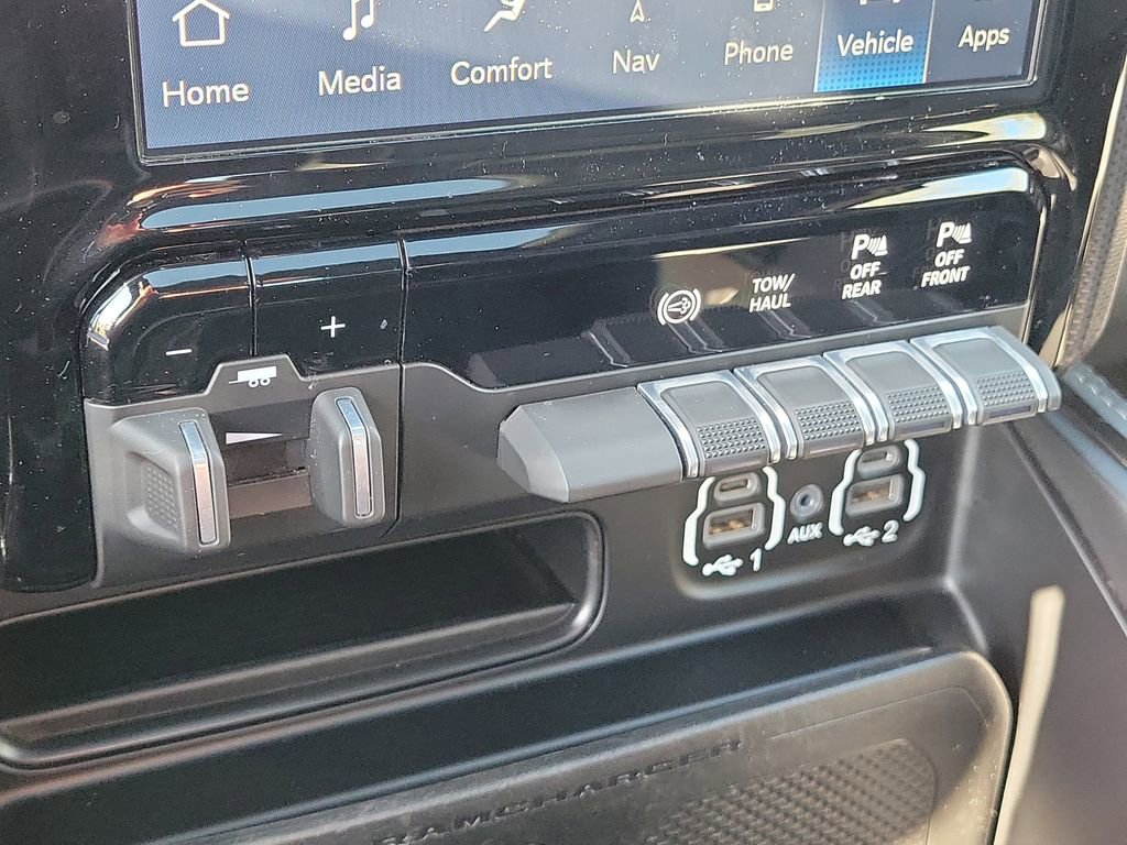 Used 2022 RAM 3500 Limited w/ Night Edition image 37