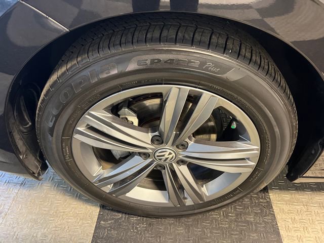 Certified 2020 Volkswagen Jetta R-Line FWD image 8