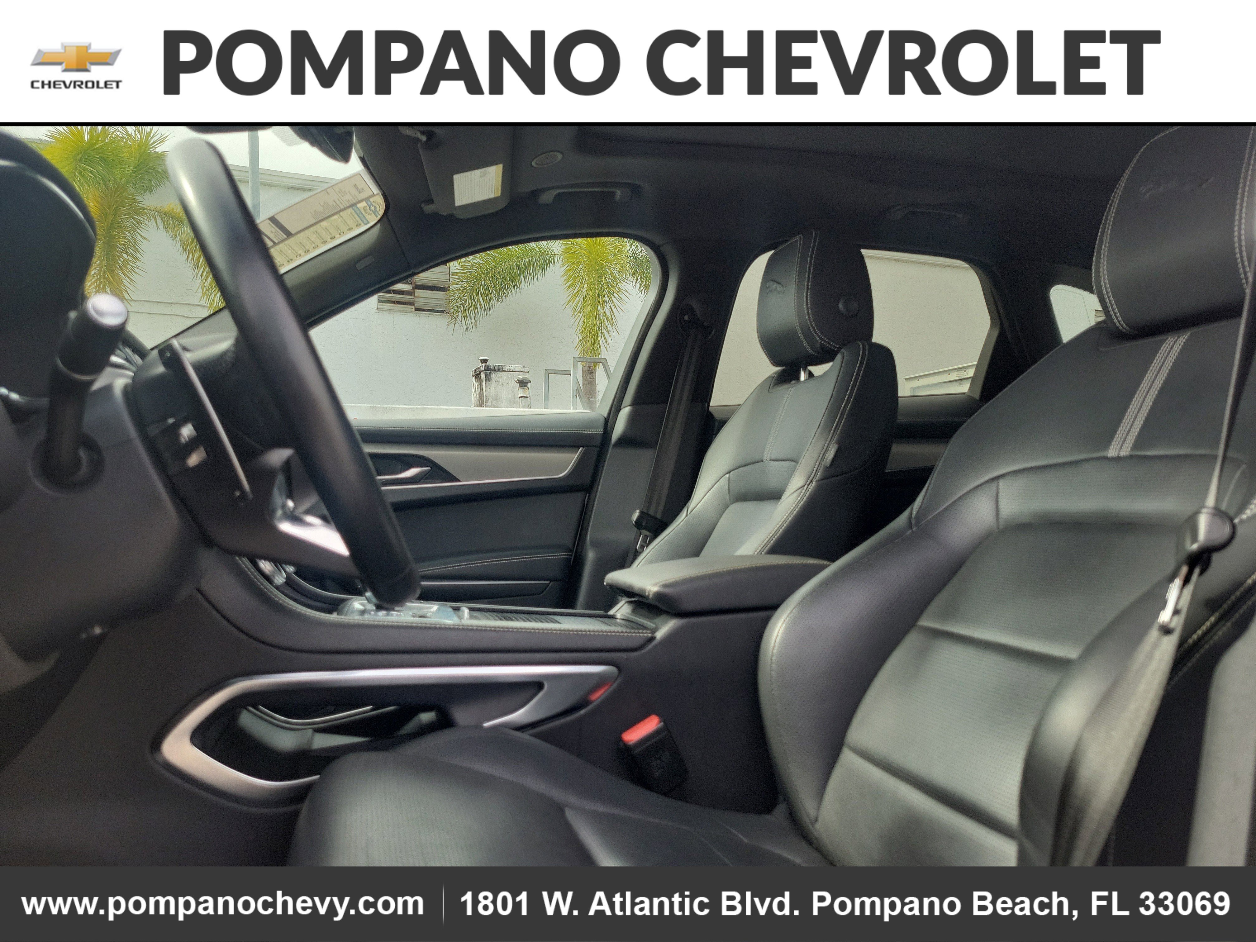 Used 2025 Jaguar F-PACE R-Dynamic S image 19