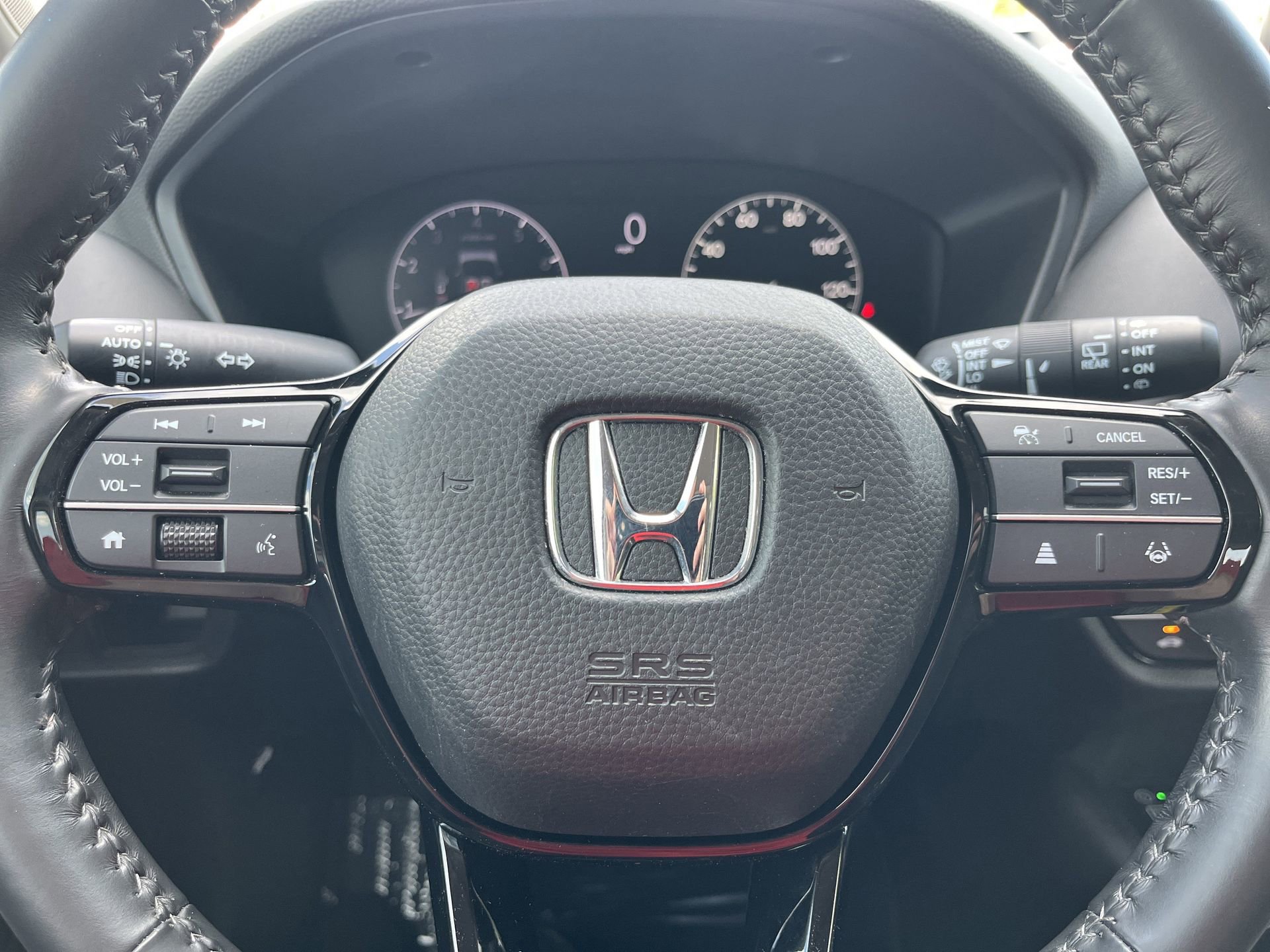 Used 2023 Honda HR-V EX-L image 10
