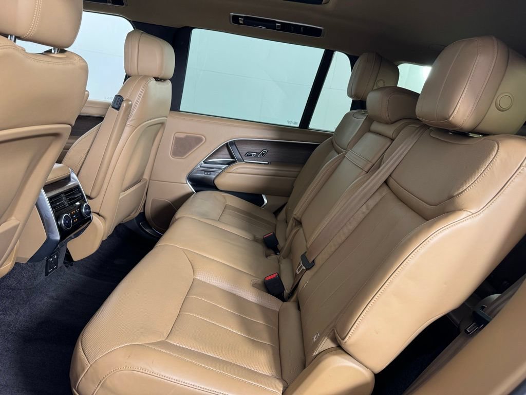 Used 2023 Land Rover Range Rover Long Wheelbase SE AWD/4WD image 26