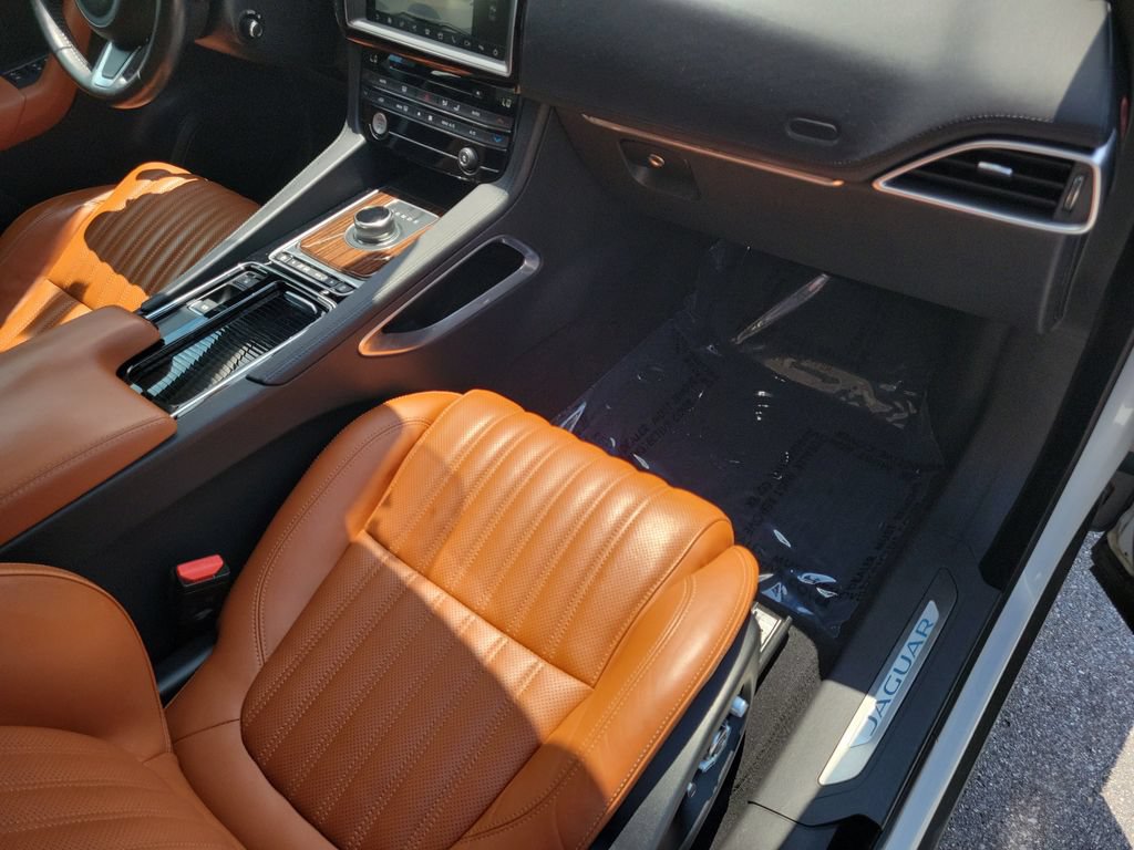 Used 2018 Jaguar F-PACE Portfolio AWD/4WD image 19