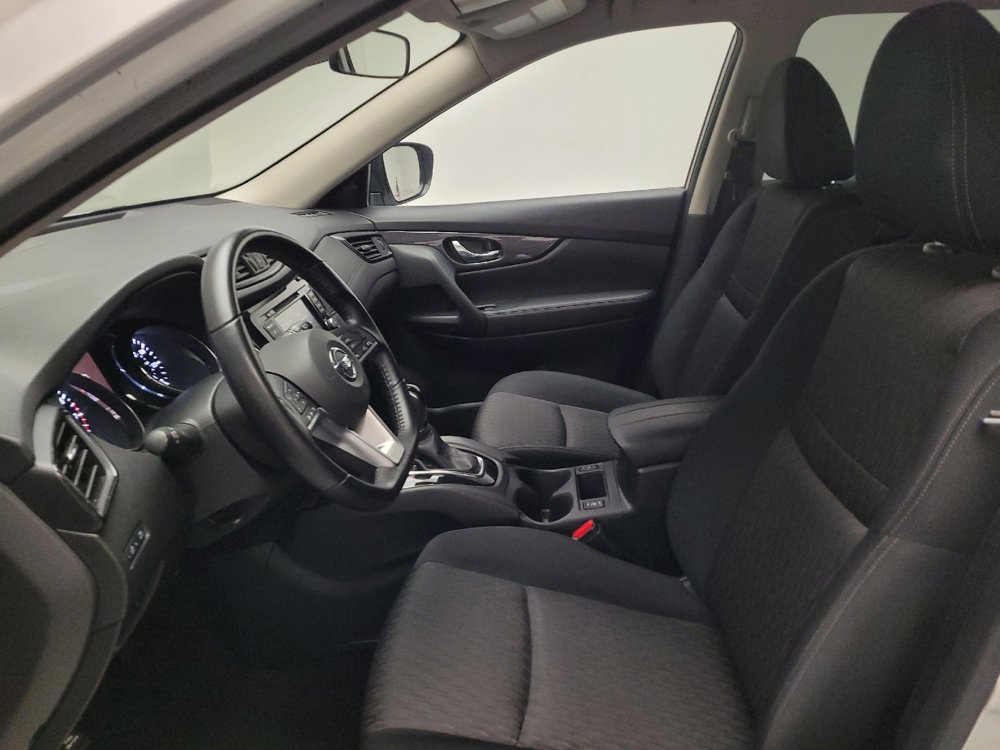 Used 2020 Nissan Rogue SV AWD/4WD image 17