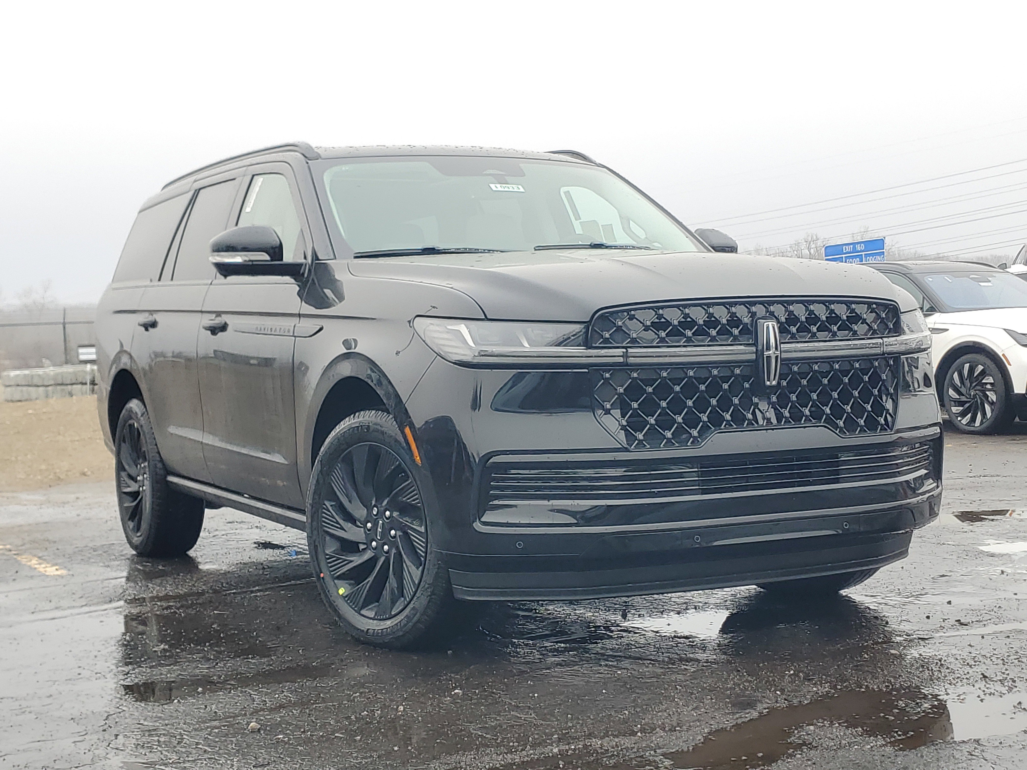 New 2026 Lincoln Navigator Reserve w/ Jet Appearance Package