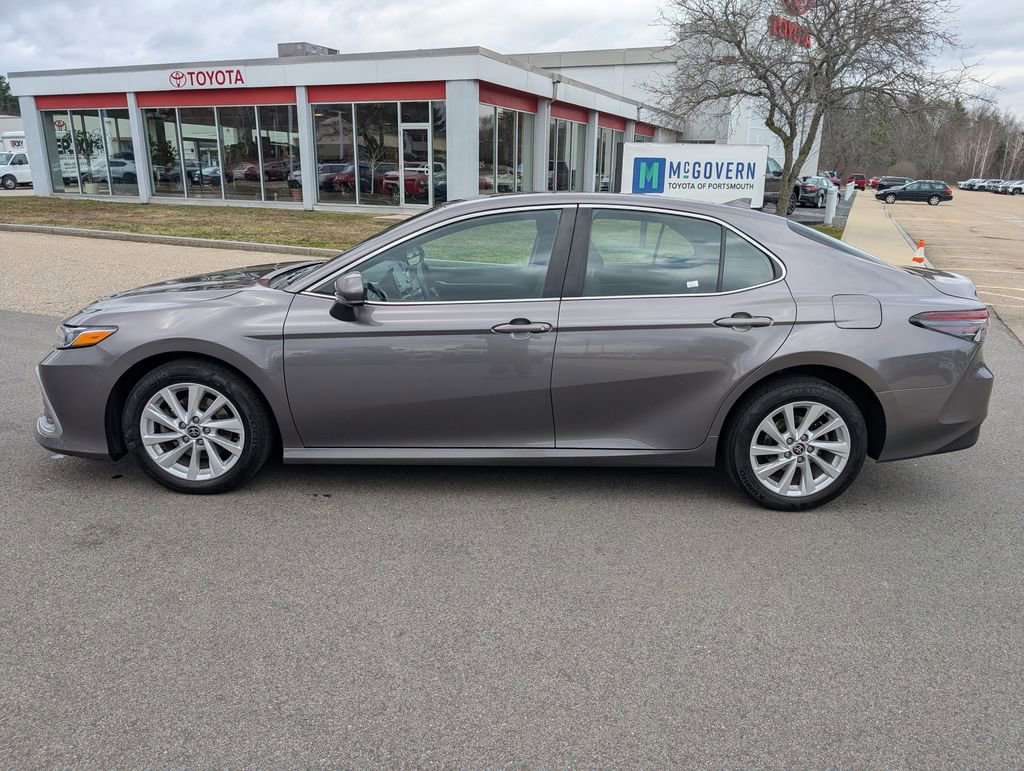 Used 2023 Toyota Camry LE AWD/4WD image 2