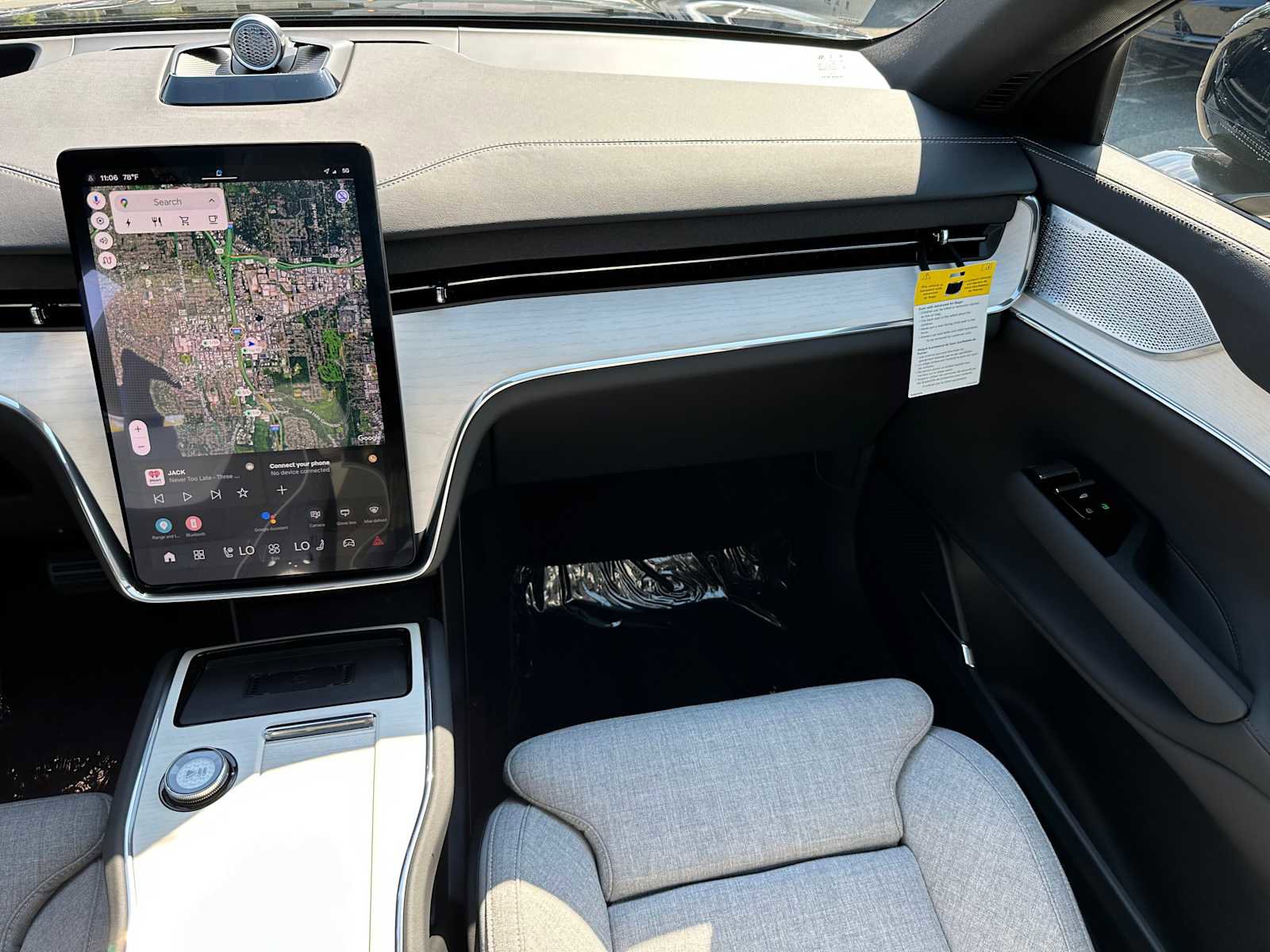New 2025 Volvo EX90 Ultra w/ Protection Package Premier image 19