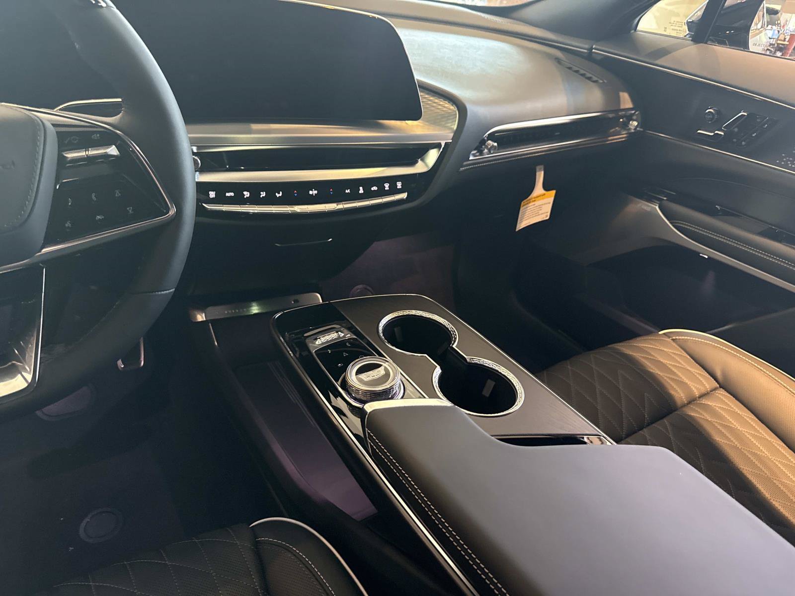 New 2026 Cadillac Lyriq V AWD/4WD image 27