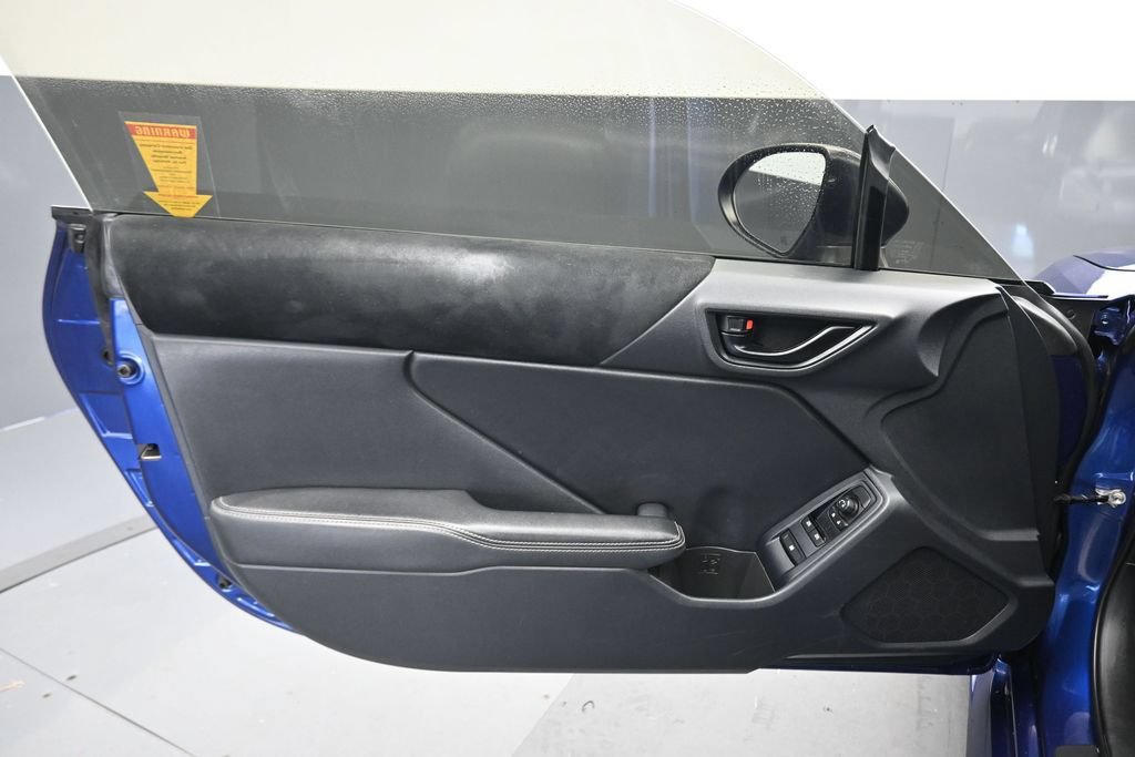 Used 2022 Toyota GR86 Premium RWD image 9