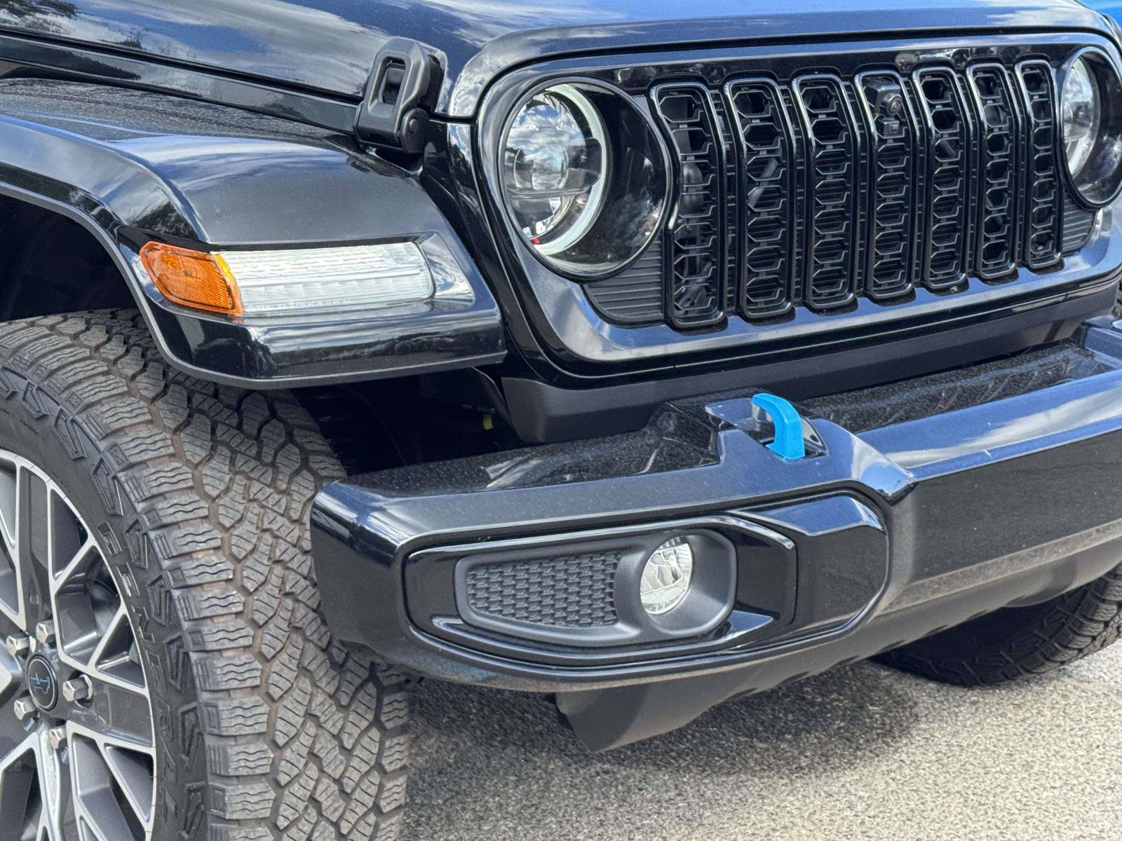 Used 2024 Jeep Wrangler High Altitude AWD/4WD image 8