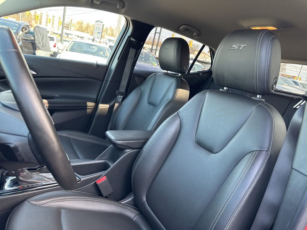 Used 2024 Buick Encore GX Sport Touring image 18