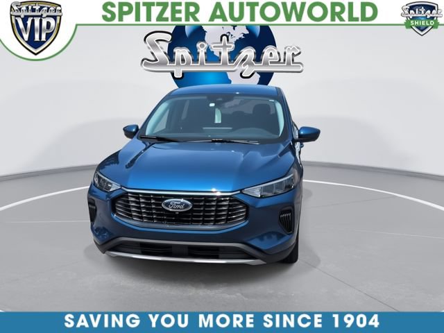 Used 2023 Ford Escape Active w/ Tech Pack #2 FWD image 3