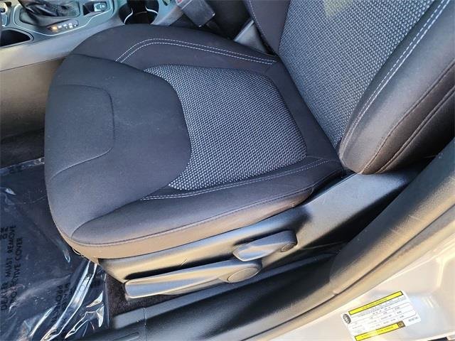 Used 2019 Jeep Cherokee Latitude w/ Popular Appearance Group image 14