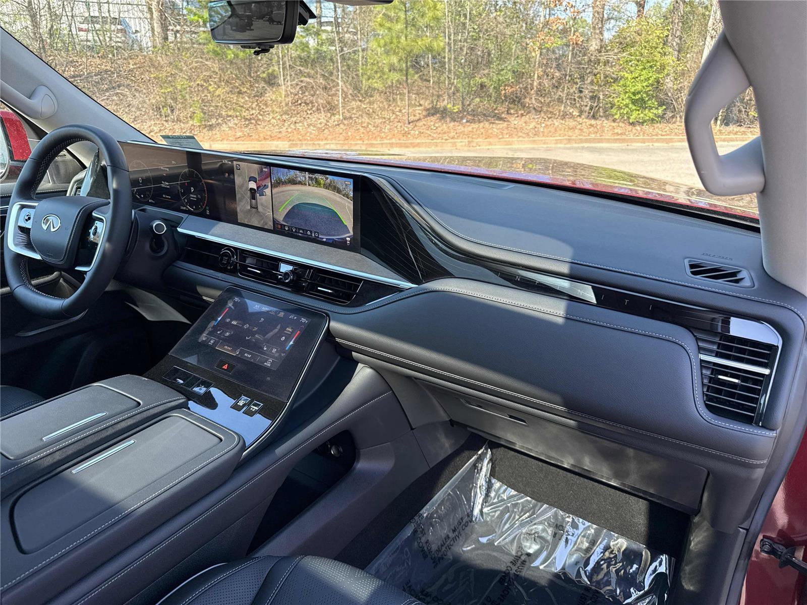 Certified 2025 INFINITI QX80 Sensory image 28