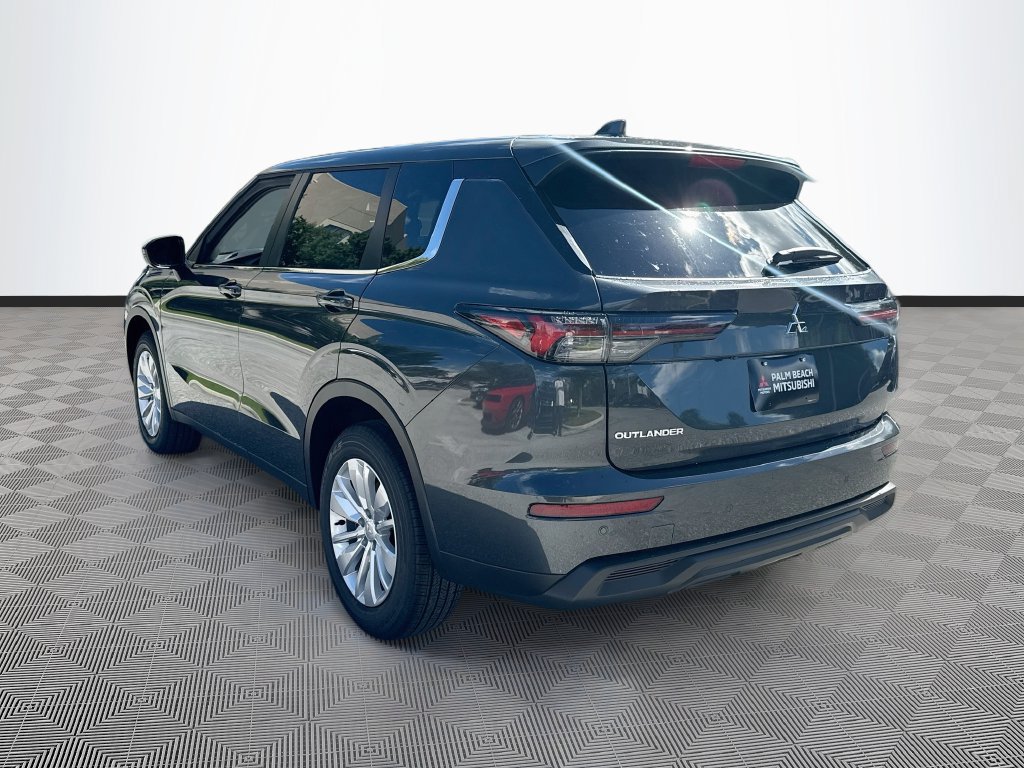 New 2026 Mitsubishi Outlander ES FWD image 7