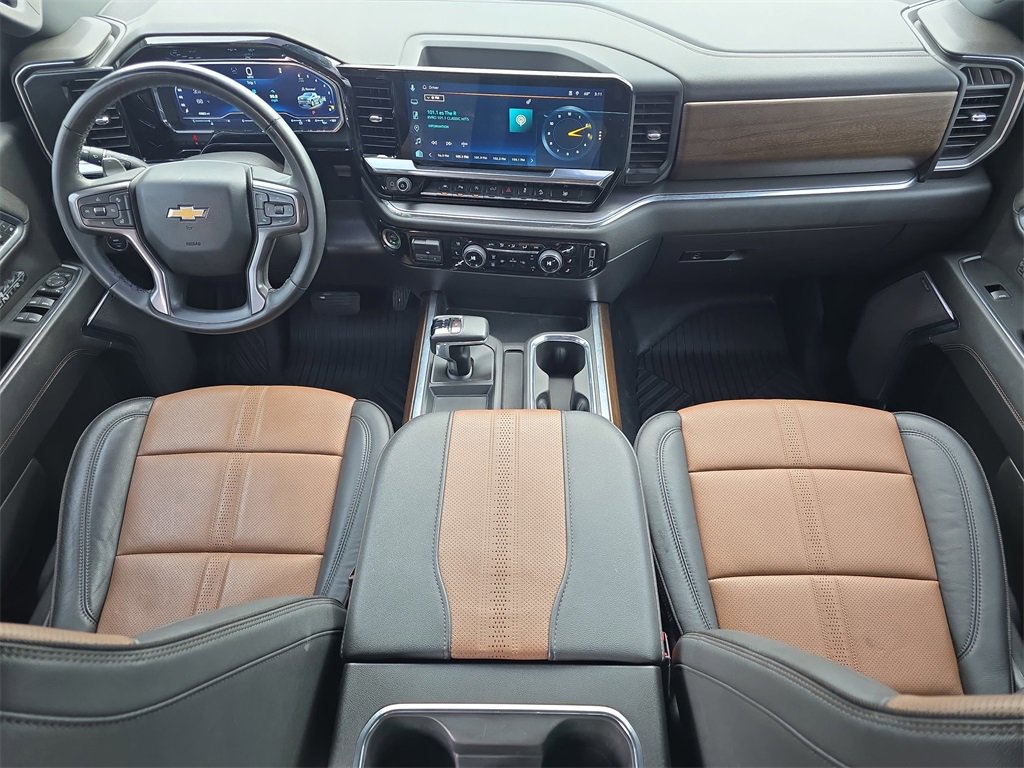 Used 2024 Chevrolet Silverado 1500 High Country w/ Technology Package image 9