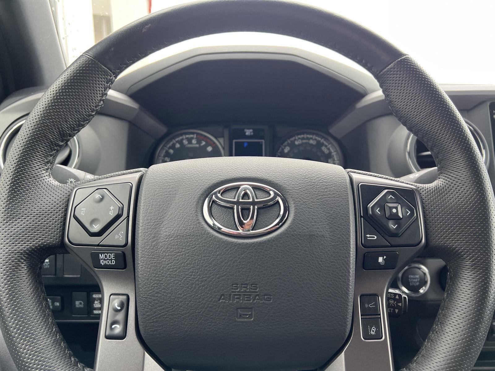 Used 2022 Toyota Tacoma TRD Sport w/ Black Out Package (TMS) AWD/4WD image 16