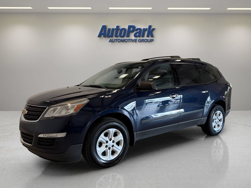 Used 2015 Chevrolet Traverse LS FWD image 3