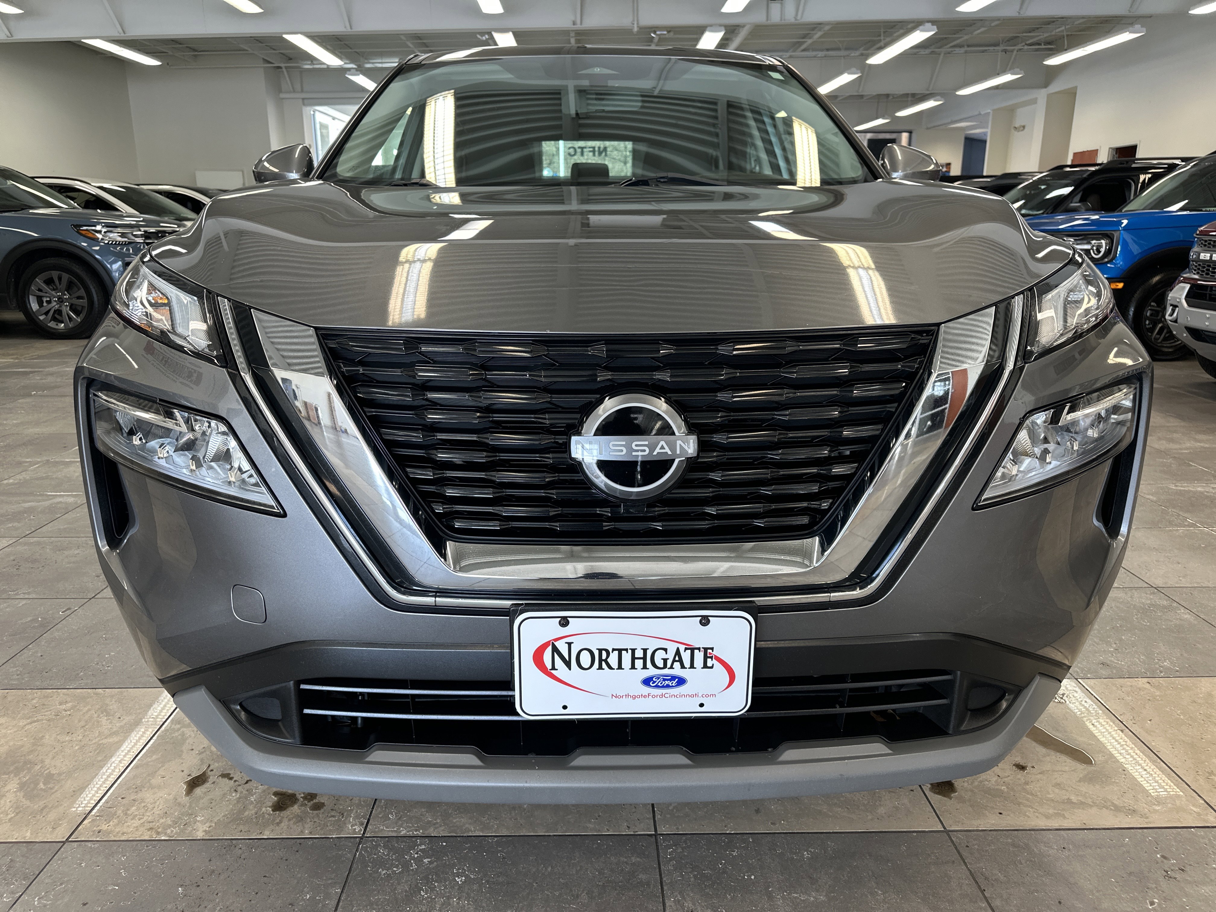 Used 2023 Nissan Rogue SV image 17