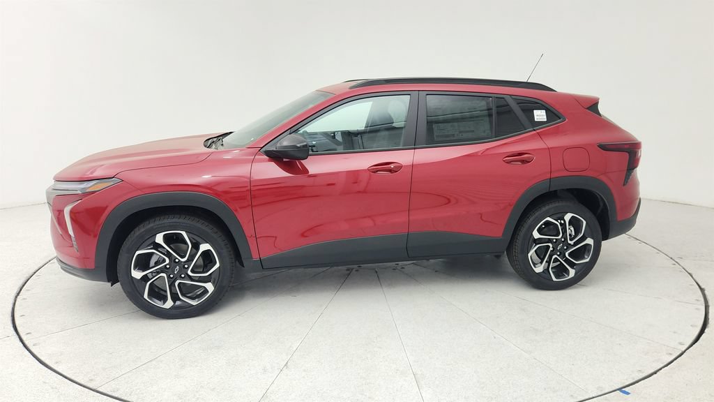 New 2026 Chevrolet Trax RS w/ Sunroof Package FWD image 4