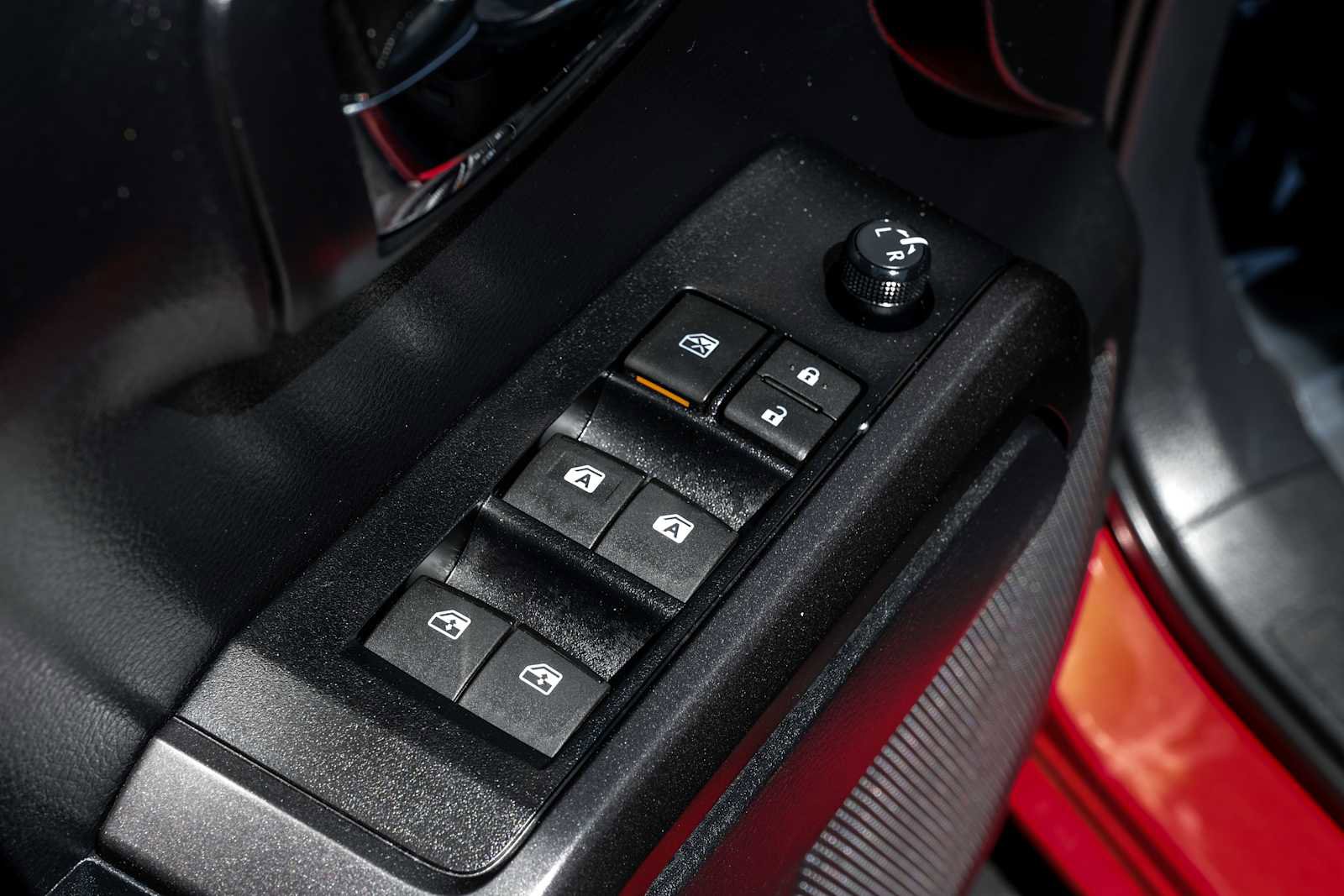 Used 2021 Toyota Tacoma TRD Off-Road AWD/4WD image 45