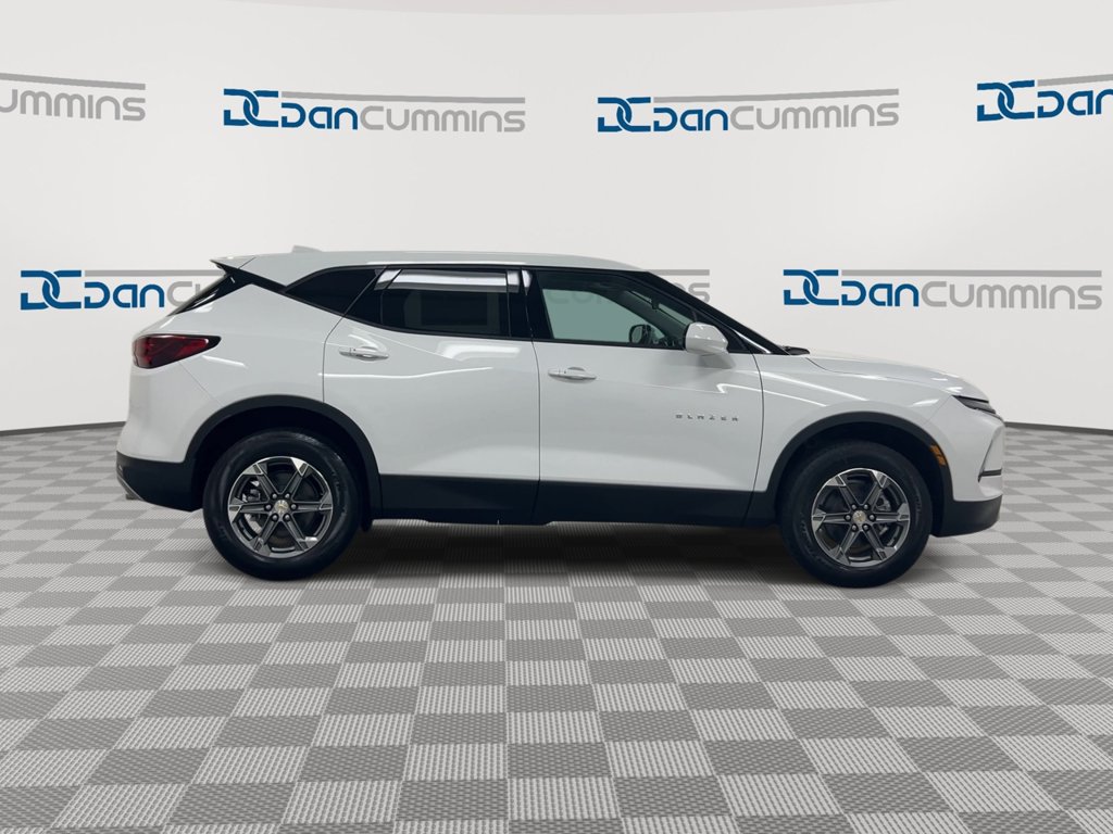 New 2026 Chevrolet Blazer LT FWD image 9