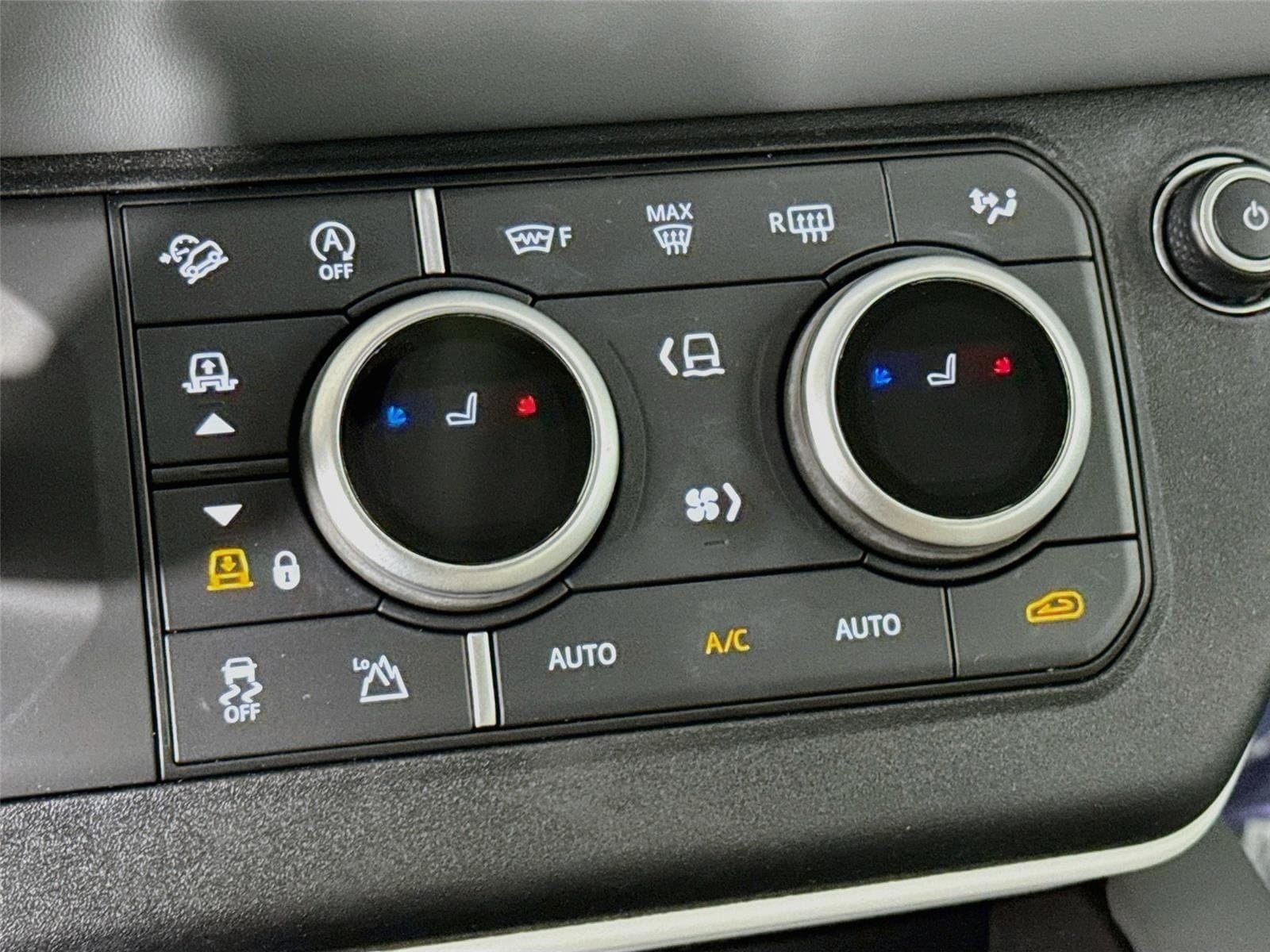 Used 2023 Land Rover Defender 110 S AWD/4WD image 23