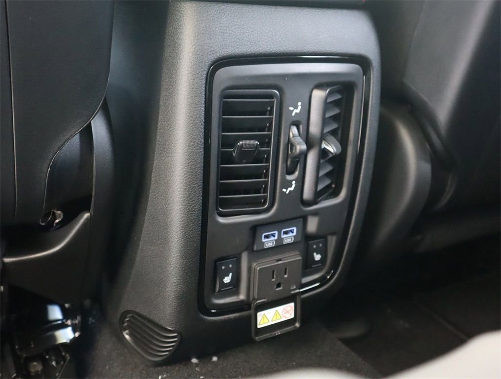 Used 2024 Dodge Durango GT image 21