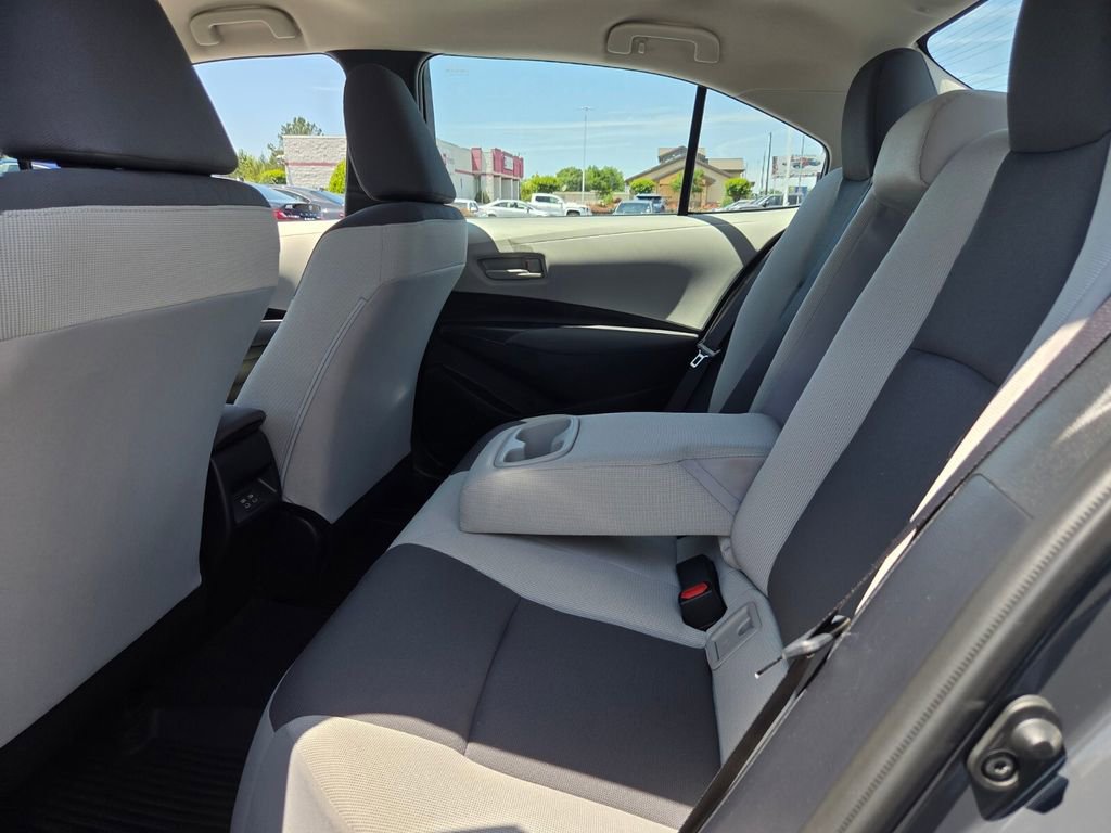 Certified 2025 Toyota Corolla LE w/ Convenience Package FWD image 6