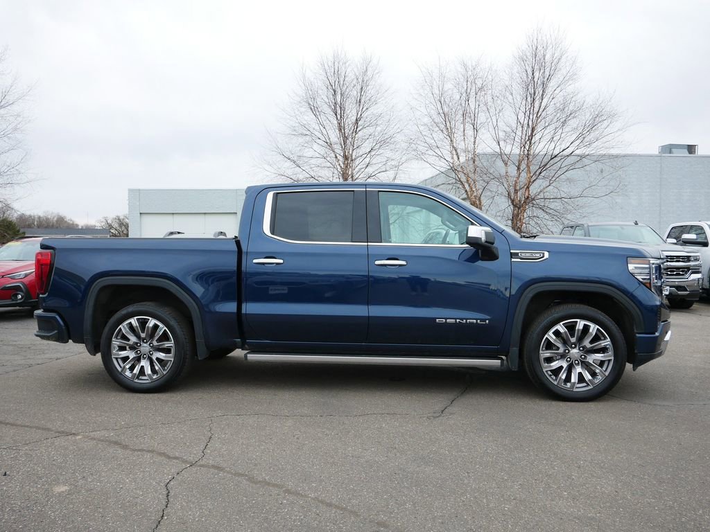 Used 2022 GMC Sierra 1500 Denali w/ Denali Reserve Package image 8