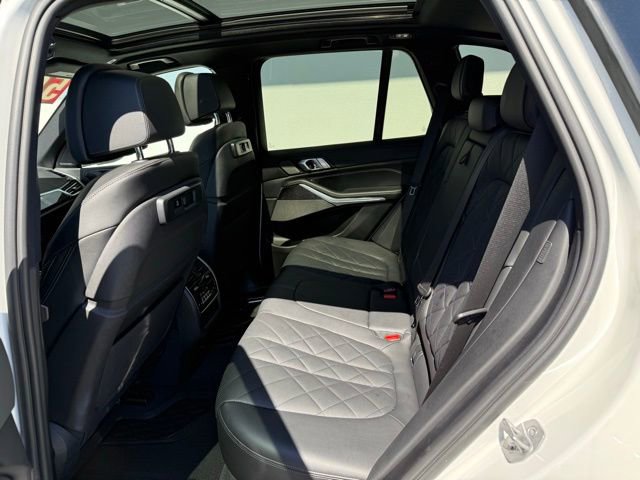 Used 2023 BMW X5 M50i w/ Climate Comfort Package image 10