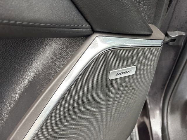 Used 2017 Cadillac Escalade Luxury image 15