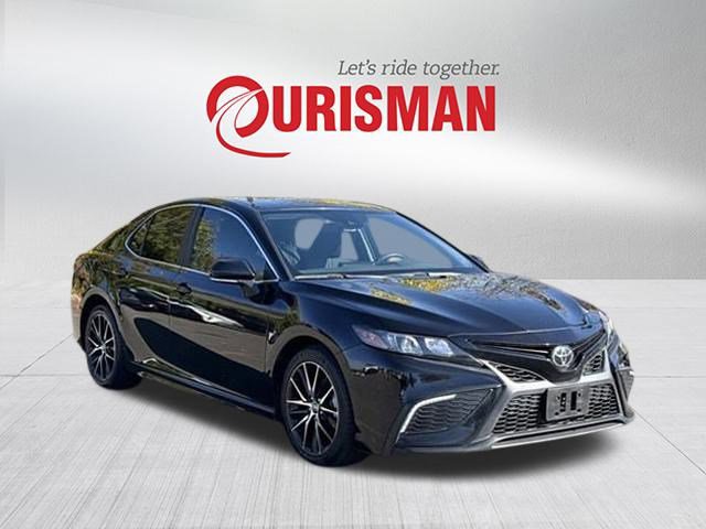 Used 2022 Toyota Camry SE